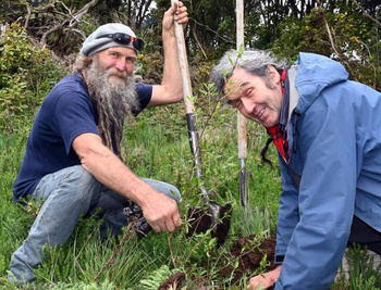 Hendrick Koch (left) and Bill Dacker. Photo: Gregor Richardson (ODT)